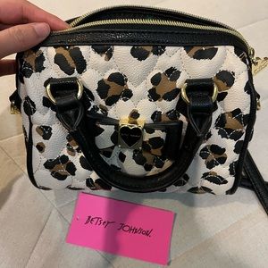 Betsey Johnson Crossbody Satchel Quilted ❤️Cheetah